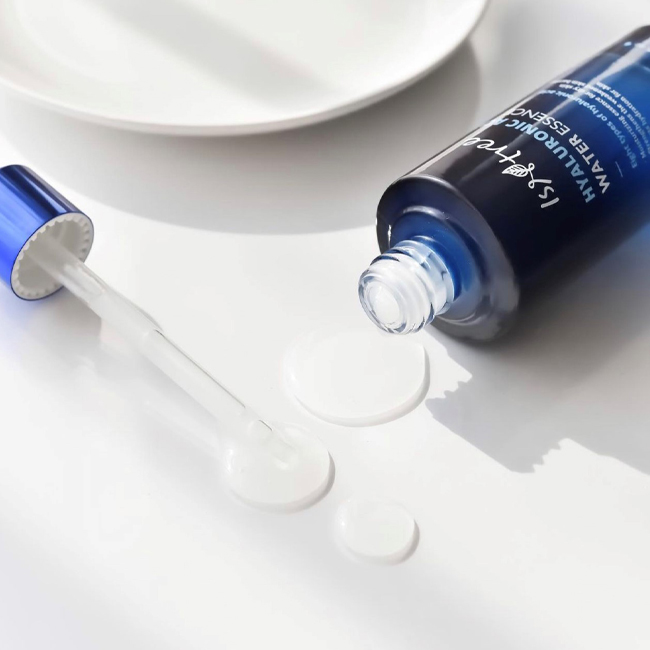 Isntree Hyaluronc Acid Water Essence- Korean skincare product